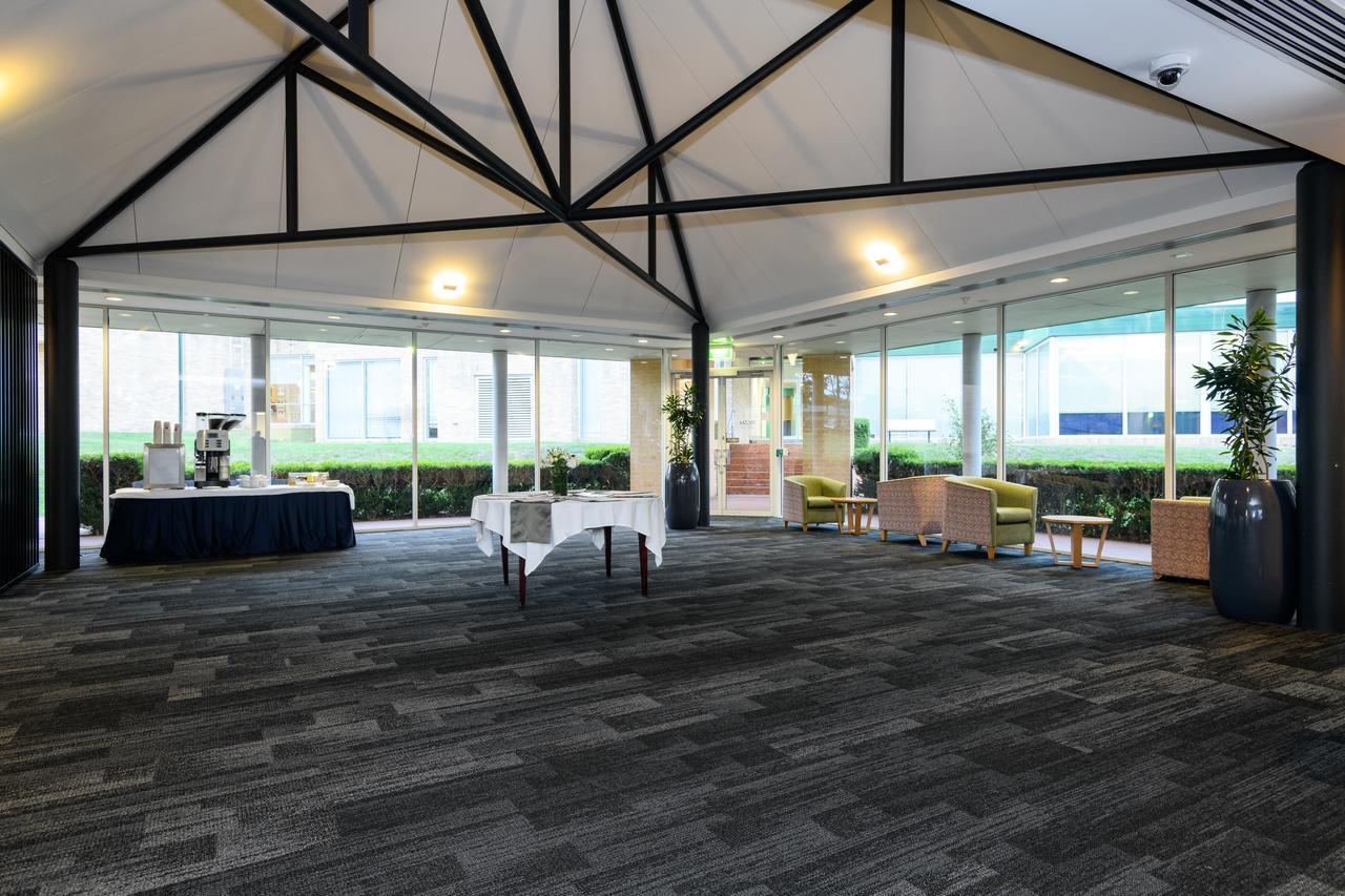 Lakeside Hotel And Conference Centre Sydney Exterior foto
