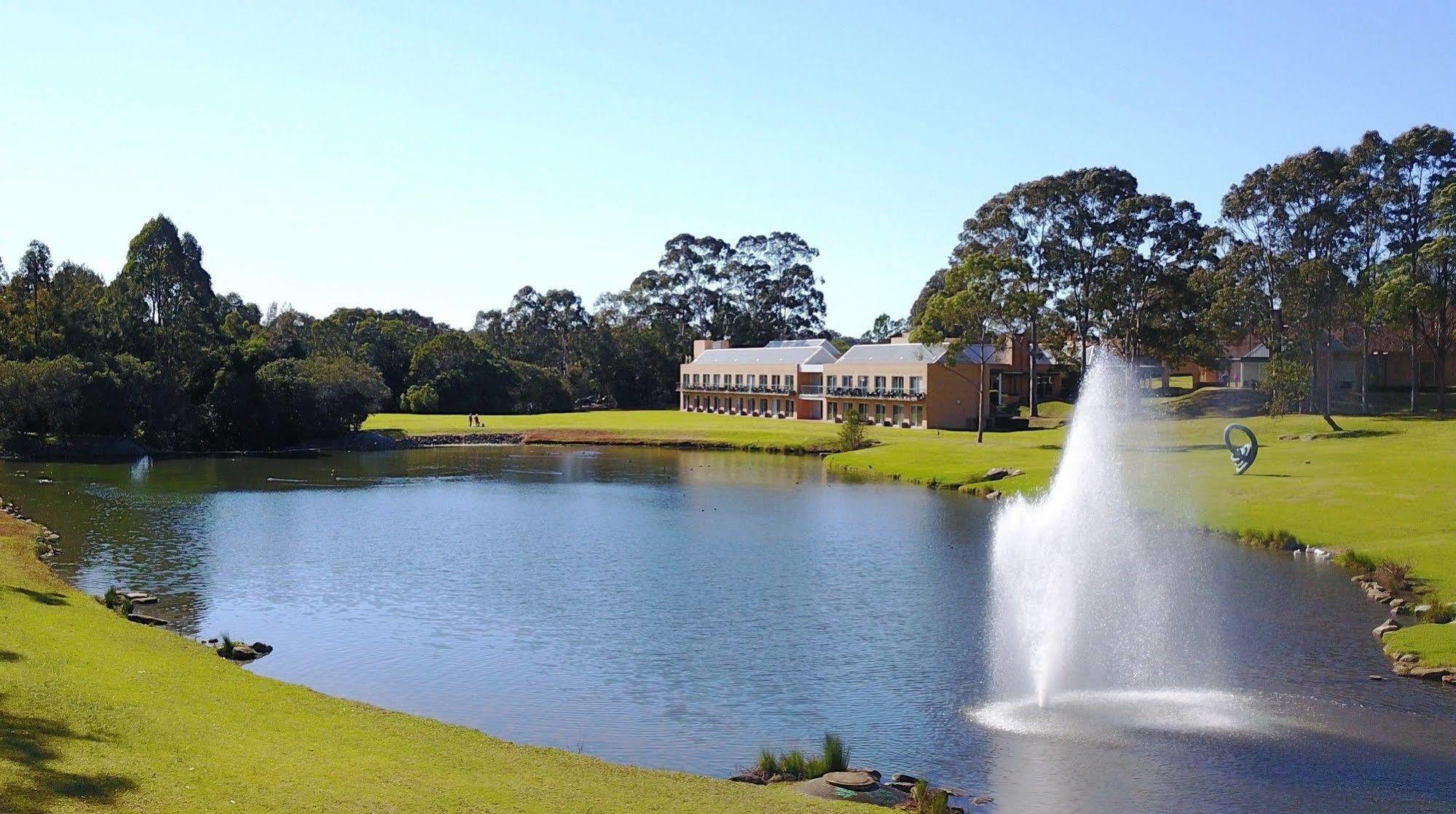 Lakeside Hotel And Conference Centre Sydney Exterior foto