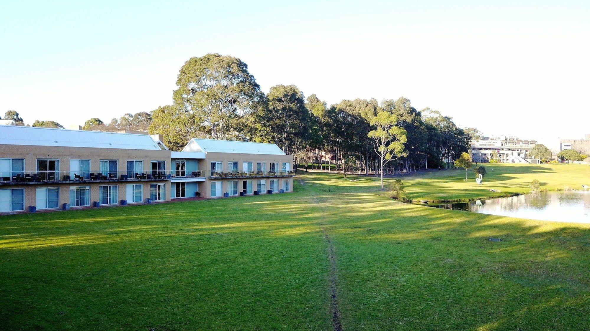 Lakeside Hotel And Conference Centre Sydney Exterior foto